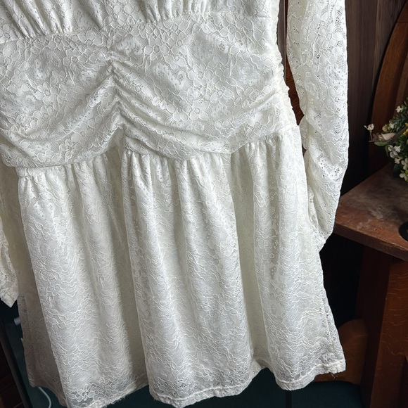 White Lace Long Sleeve Dress Women’s Large Ruched Waist Aooksmery - Picture 2 of 4